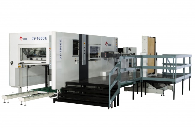 Quest Graphics & Packaging Yoco high-precision automatic die cutting machine